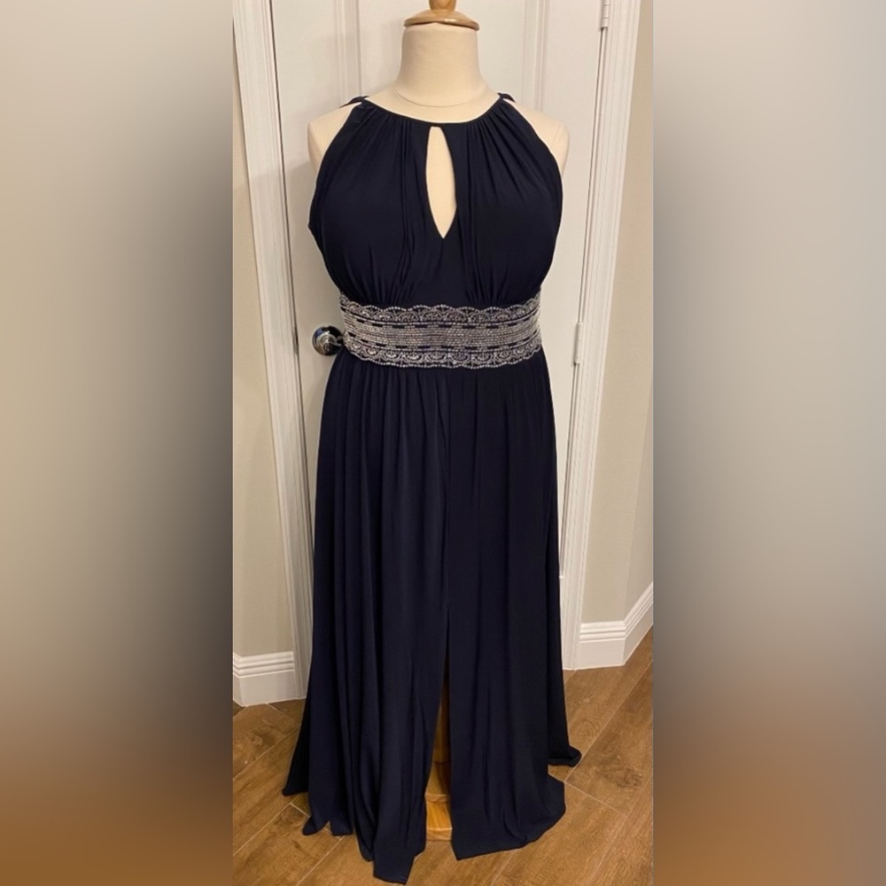 Plus Dress - Picture 1 of 8